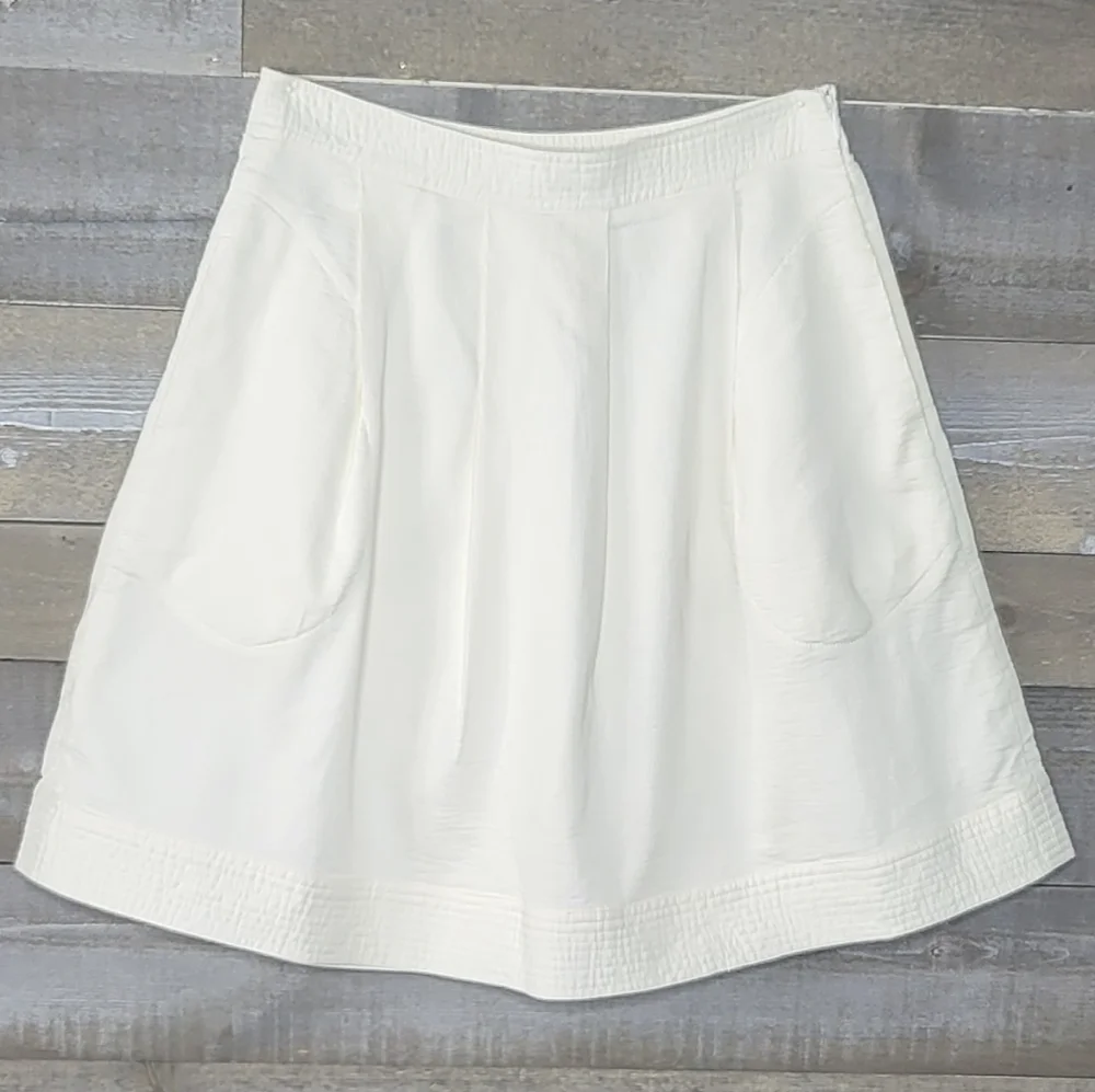 DIANE von FURSTENBERG Textured Off-White Knee Length A-Line Mini Skirt